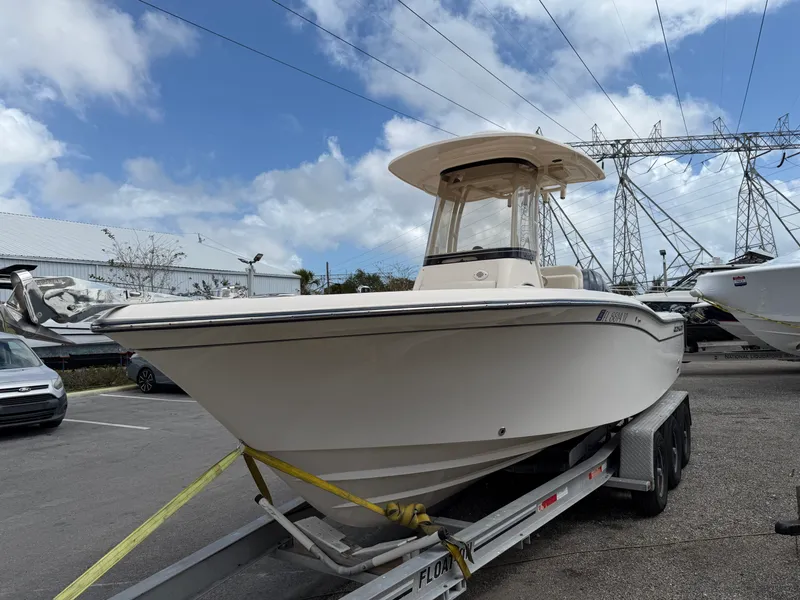 Slide: The Image of Grady White 236 Fisherman 2022 - 5