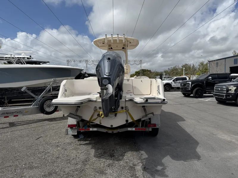 Slide: The Image of Grady White 236 Fisherman 2022 - 7