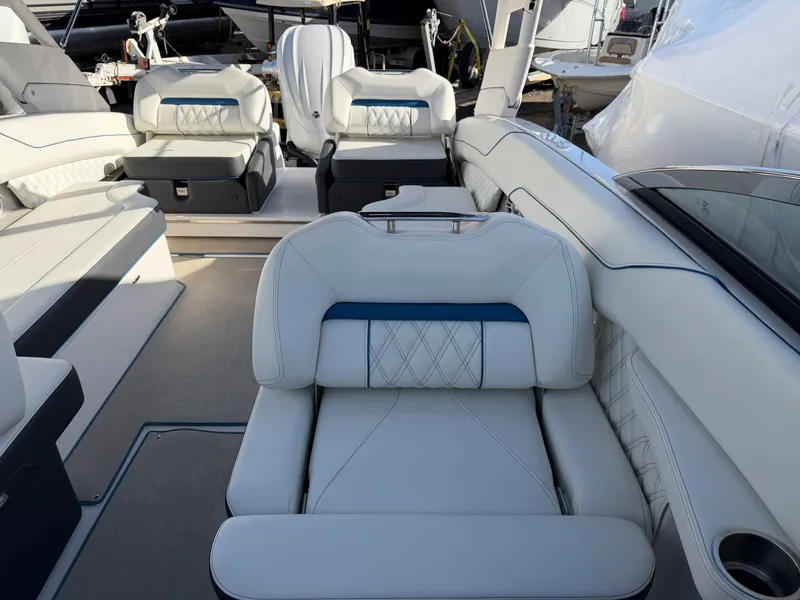 Slide: The Image of Regal LX6 2023 - 4