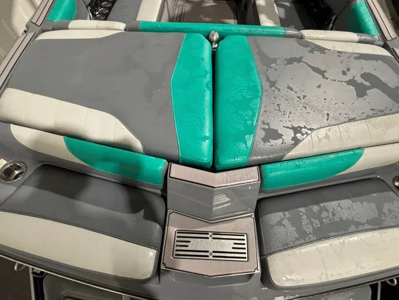 Slide: The Image of Malibu Wakesetter 23 LSV 2020 - 37
