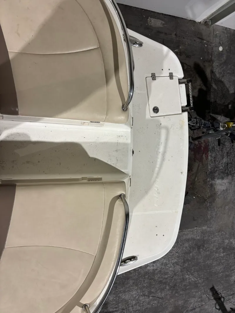 Slide: The Image of Chaparral 246SSI 2008 - 11