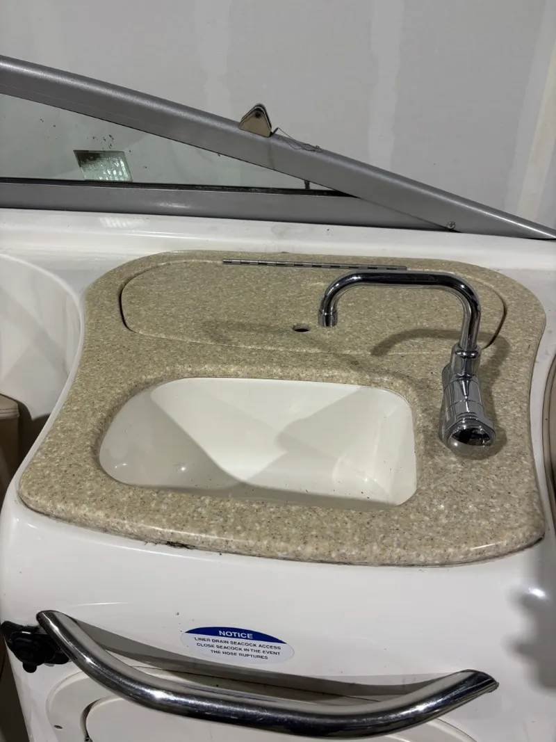 Slide: The Image of Chaparral 246SSI 2008 - 15