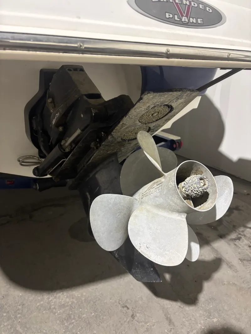 Slide: The Image of Chaparral 246SSI 2008 - 8