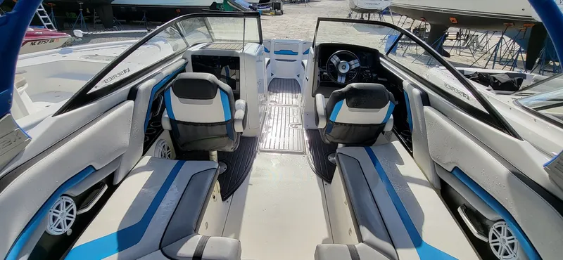 The Image of Yamaha 242X E-Series 2018 - 0