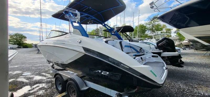Slide: The Image of Yamaha 242X E-Series 2018 - 13