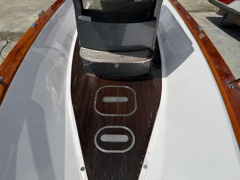 Slide: The Image of Custom 28 CC 2013 - 11