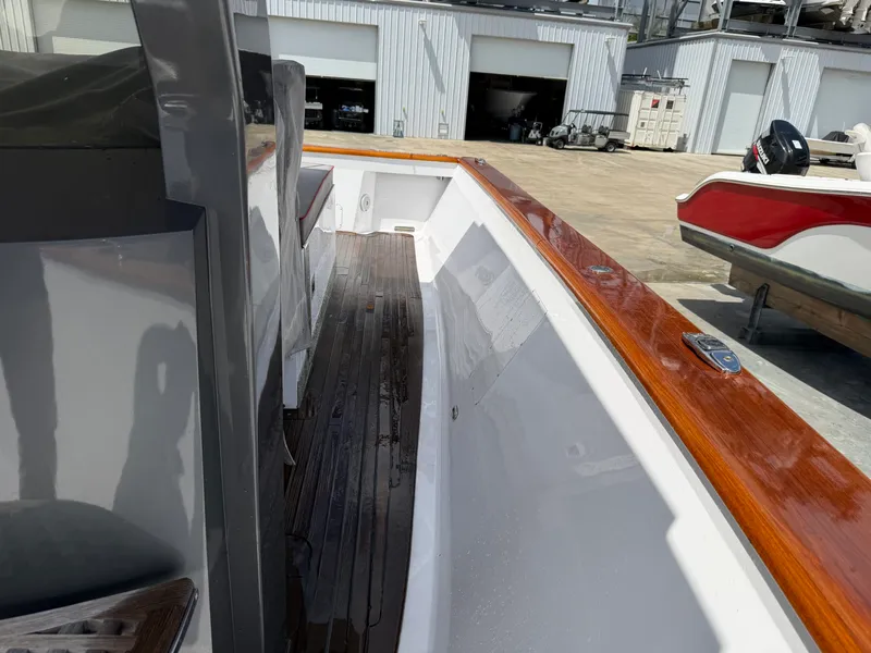 Slide: The Image of Custom 28 CC 2013 - 19