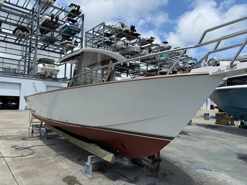 Slide: The Image of Custom 28 CC 2013 - 8