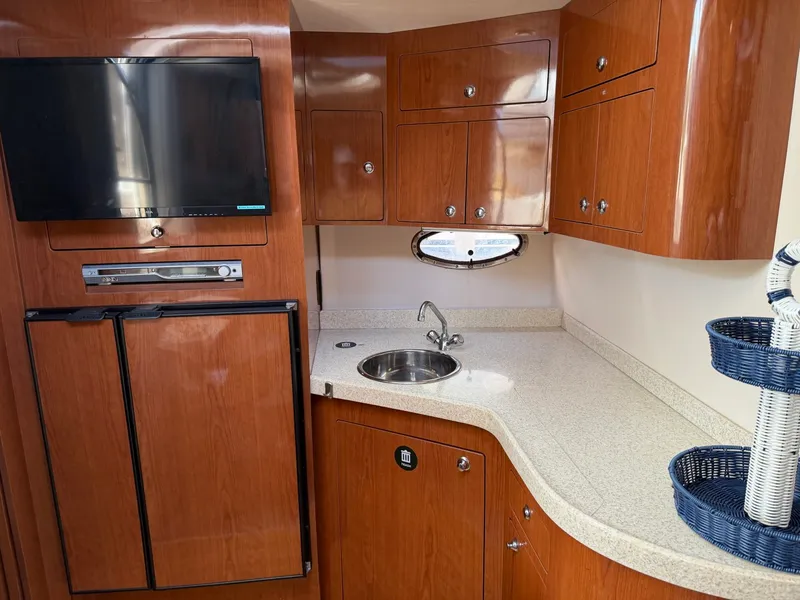 Slide: The Image of Regal 3860 Commodore 2005 - 23