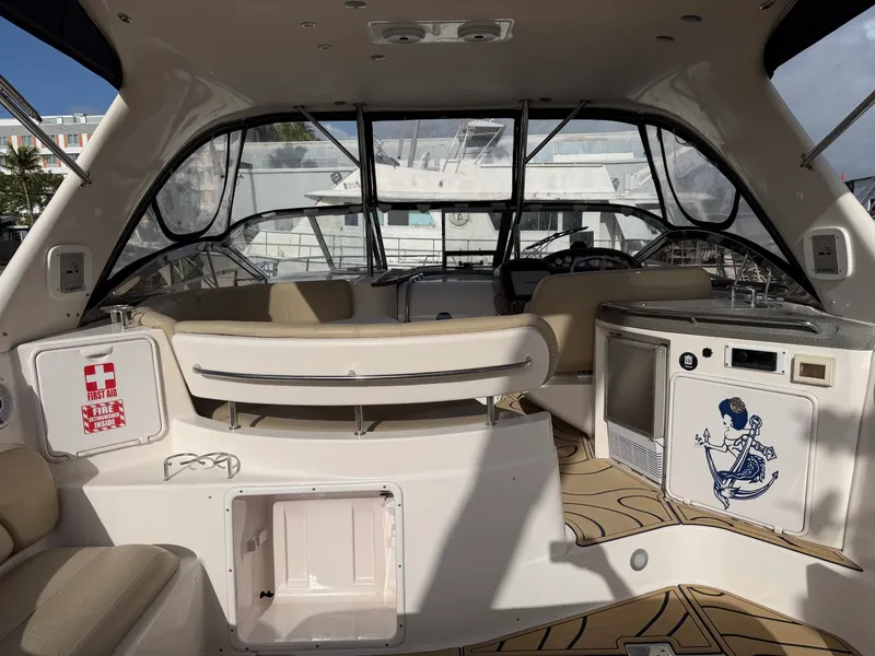 Slide: The Image of Regal 3860 Commodore 2005 - 4