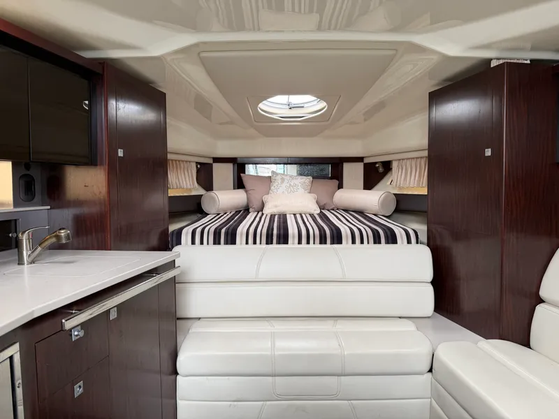 Slide: The Image of Monterey 355 SY 2017 - 22