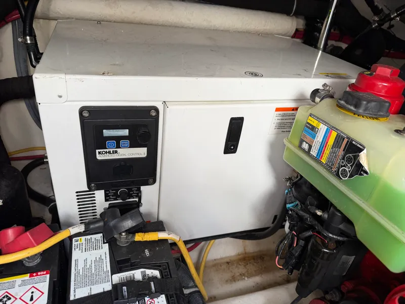 Slide: The Image of Monterey 355 SY 2017 - 8