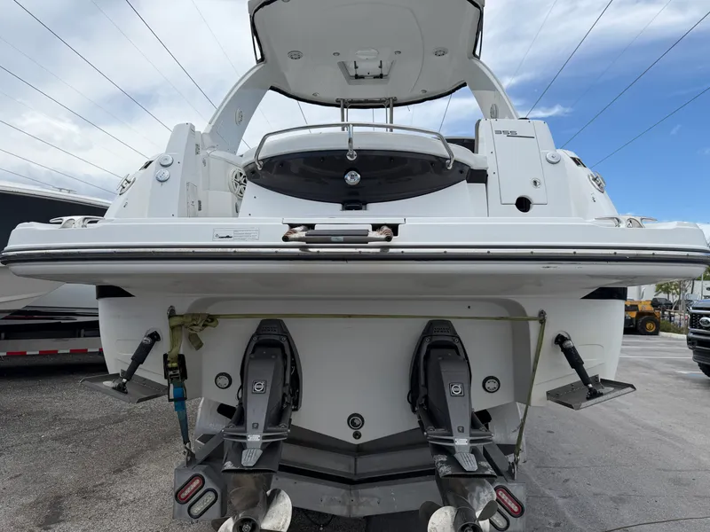 Slide: The Image of Monterey 355 SY 2017 - 9