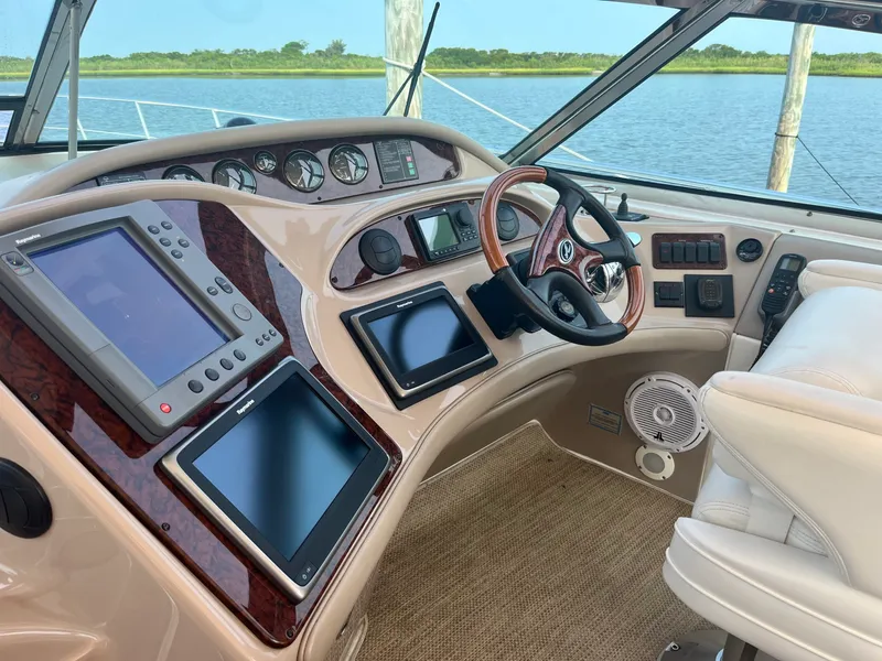 The Image of Sea Ray 550 Sundancer 2003 - undefined
