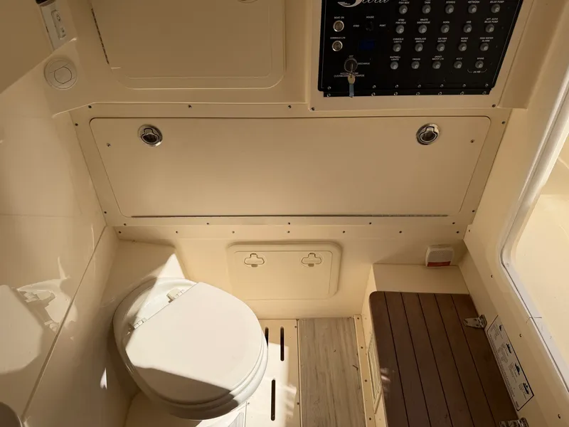 Slide: The Image of Scout 305 LXF 2023 - 11