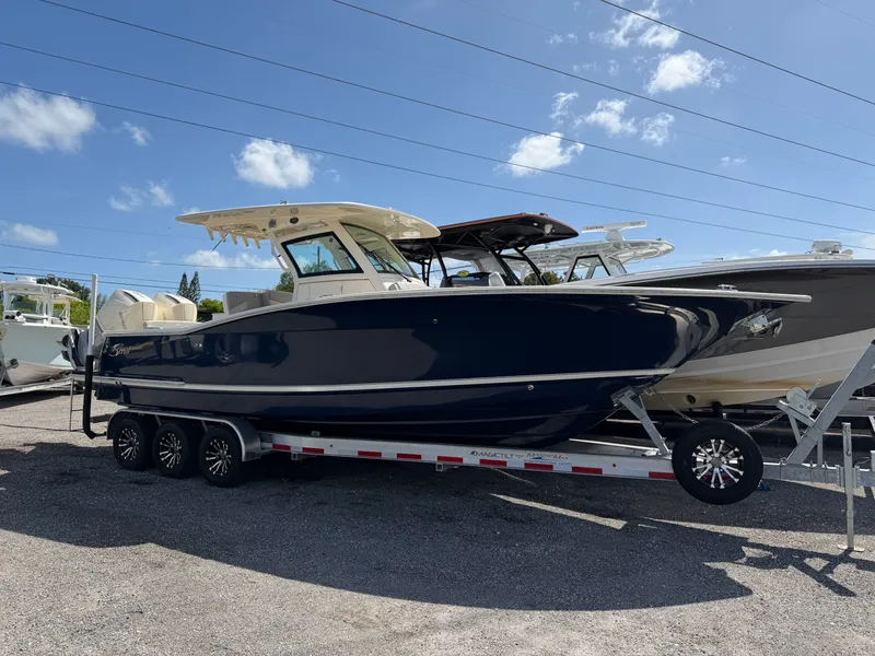 Slide: The Image of Scout 305 LXF 2023 - 24