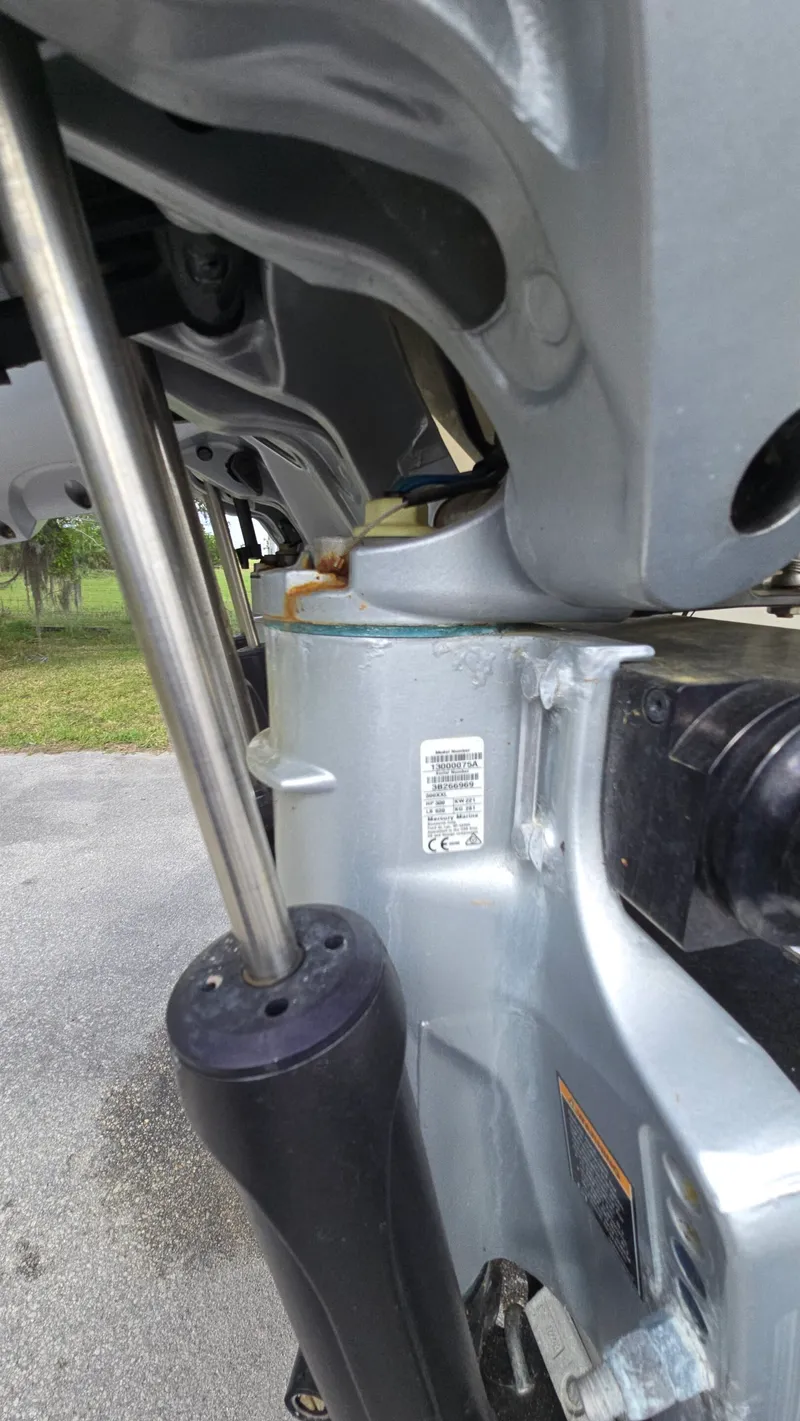 Slide: The Image of Scout 305 LXF 2023 - 29