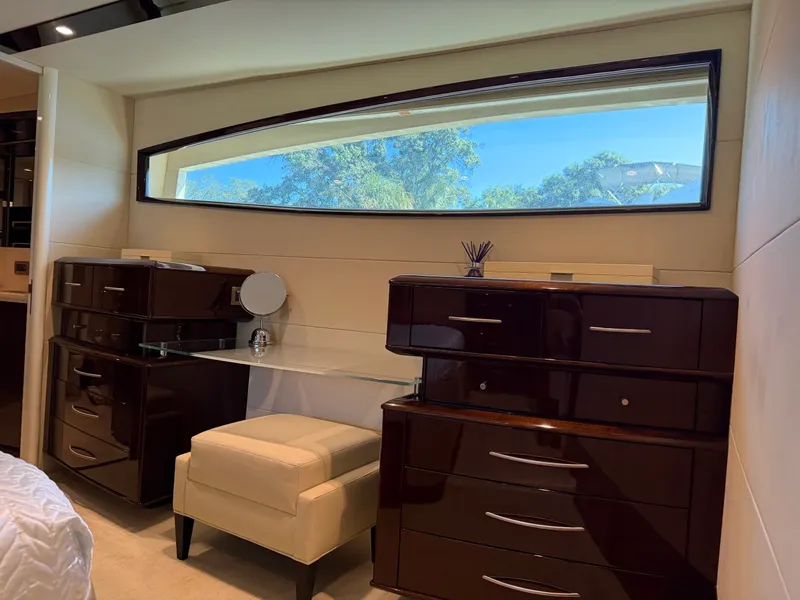 Slide: The Image of Lazzara Yachts 75 LSX 2008 - 43