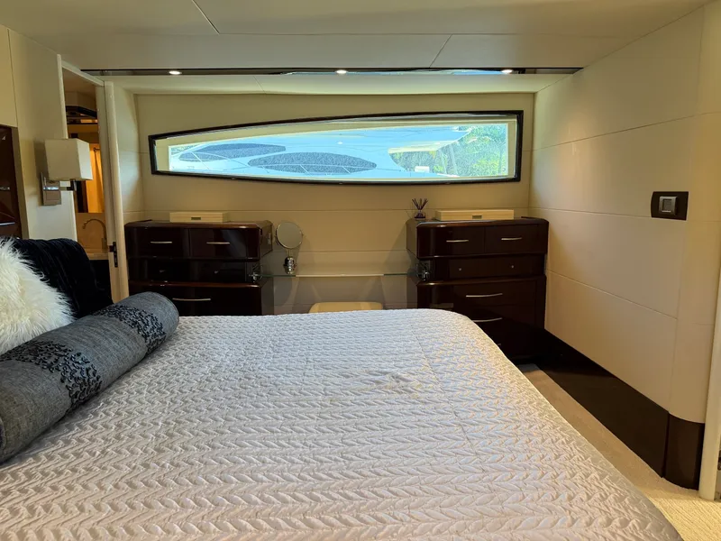 Slide: The Image of Lazzara Yachts 75 LSX 2008 - 51