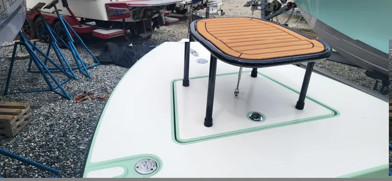 Slide: The Image of Maverick Mirage 18 HPX-V 2019 - 4