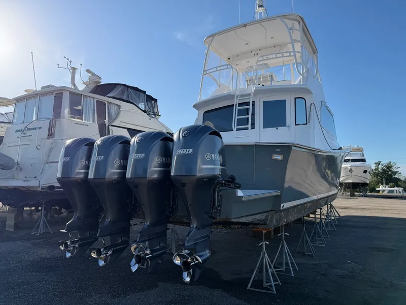 Slide: The Image of Ocean 55 Sport Convertible 1984 - 10