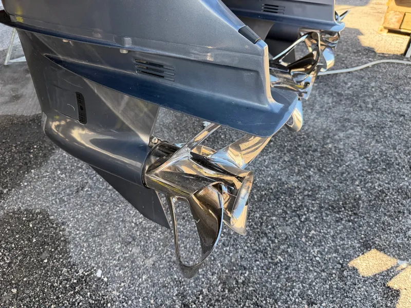 Slide: The Image of Ocean 55 Sport Convertible 1984 - 15