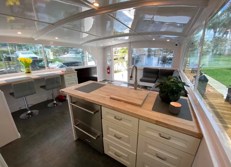 Slide: The Image of Ocean 55 Sport Convertible 1984 - 27