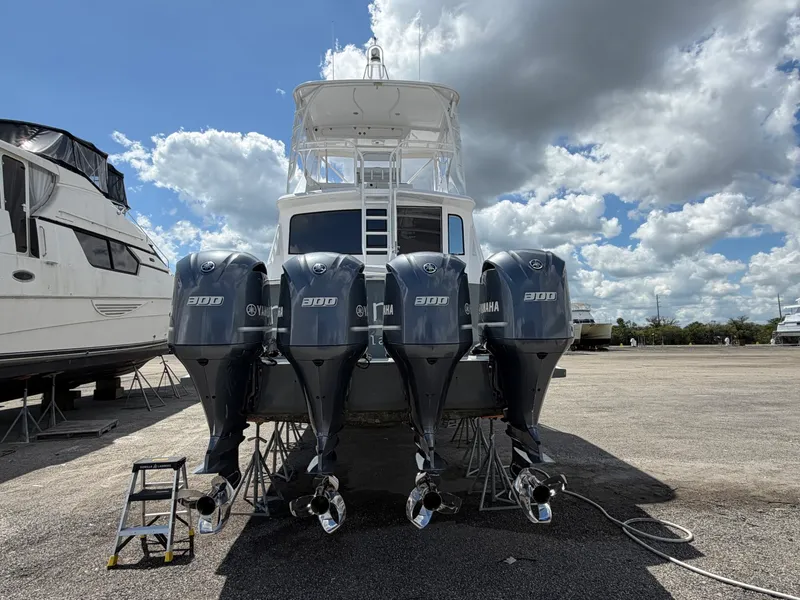 Slide: The Image of Ocean 55 Sport Convertible 1984 - 3