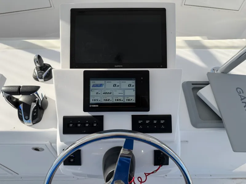 Slide: The Image of Ocean 55 Sport Convertible 1984 - 31