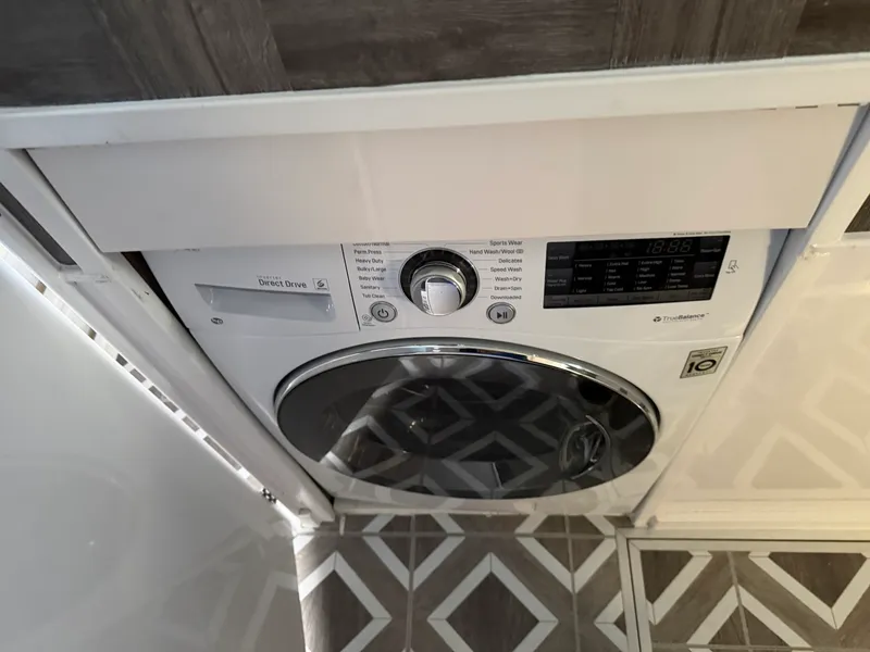 Slide: The Image of Ocean 55 Sport Convertible 1984 - 41