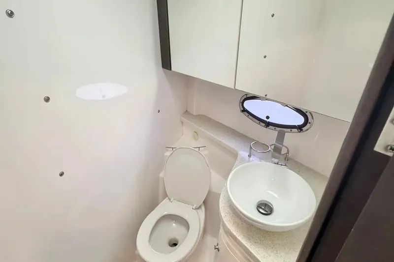 Slide: The Image of Regal 42 Sport Coupe 2016 - 28