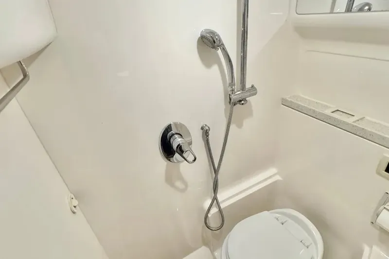 Slide: The Image of Regal 42 Sport Coupe 2016 - 33