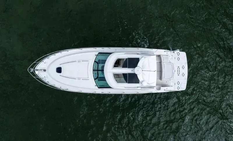Slide: The Image of Sea Ray 43 Sundancer 2009 - 12
