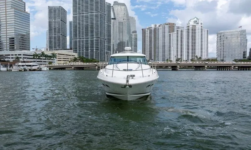 Slide: The Image of Sea Ray 43 Sundancer 2009 - 8
