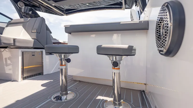 Slide: The Image of Cruisers 38 GLS 2021 - 79