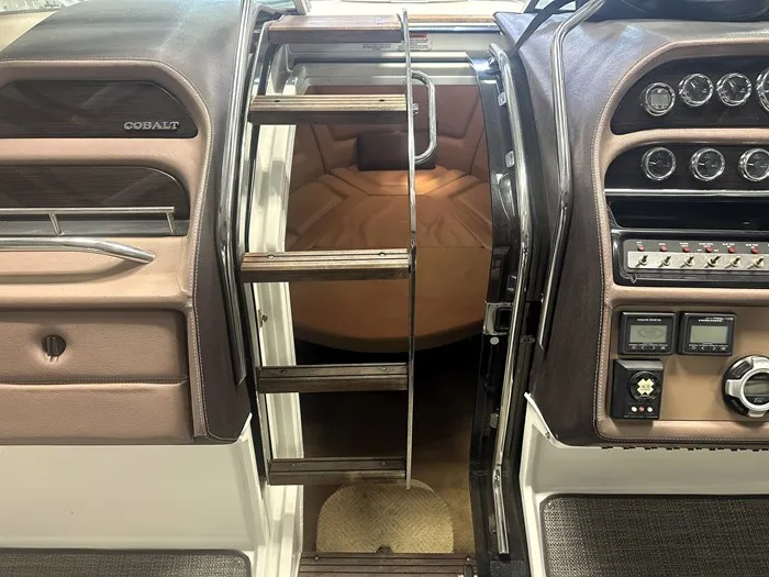 Slide: The Image of Cobalt 323 2012 - 22