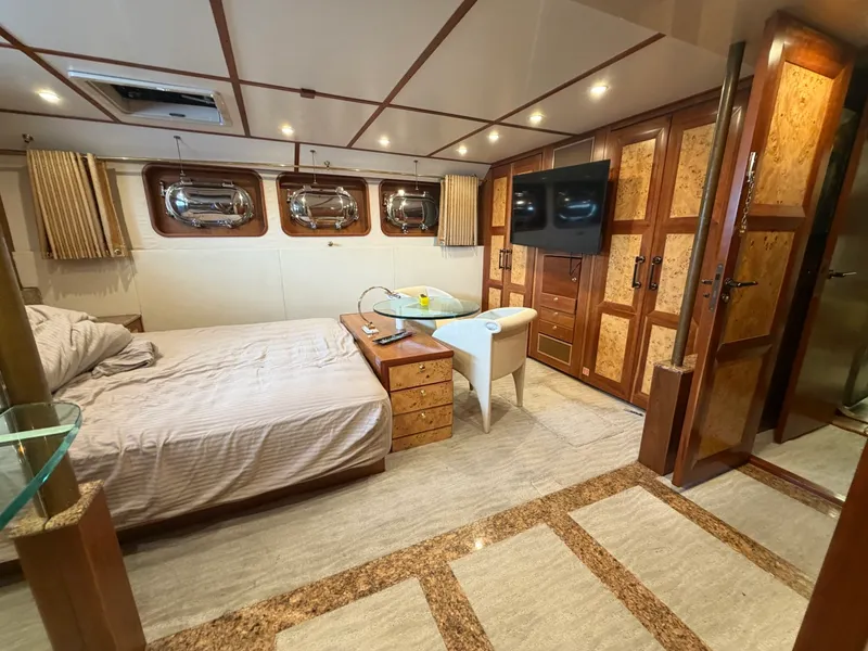 Slide: The Image of Moonen 83' Motor Yacht 1995 - 48