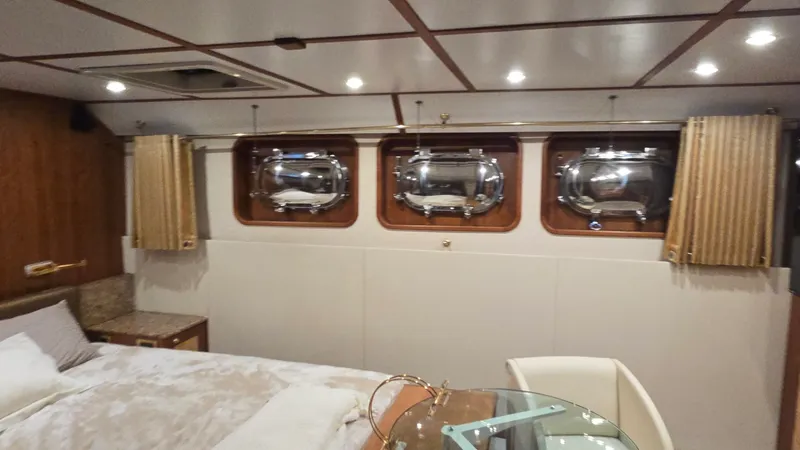 Slide: The Image of Moonen 83' Motor Yacht 1995 - 38