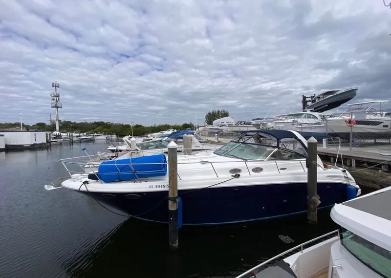 The Image of Sea Ray 380 Sundancer 2004 - 0