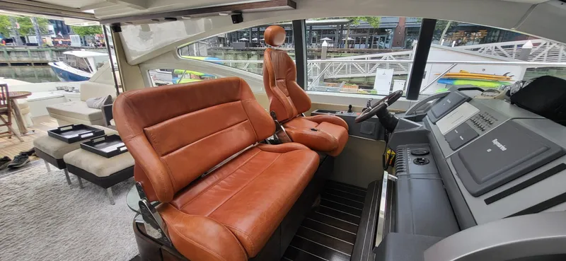 Slide: The Image of Azimut 68S 2007 - 44