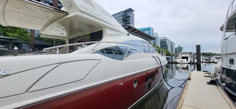 Slide: The Image of Azimut 68S 2007 - 9
