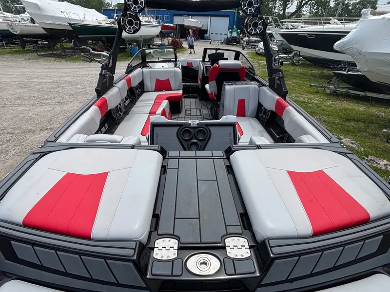 The Image of Malibu Wakesetter 24 MXZ 2021 - 0