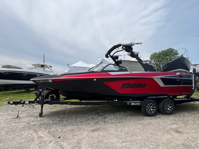 Slide: The Image of Malibu Wakesetter 24 MXZ 2021 - 8