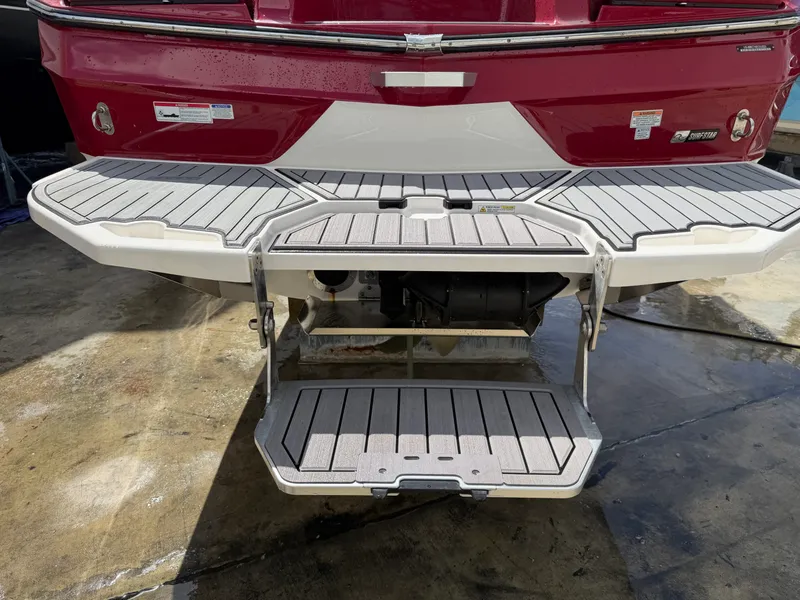 Slide: The Image of Mastercraft X24 2023 - 22