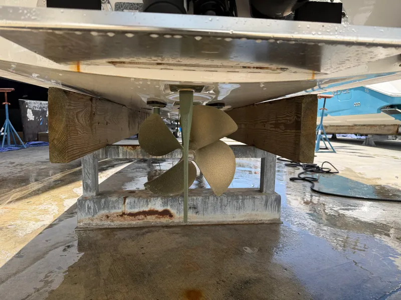 Slide: The Image of Mastercraft X24 2023 - 25