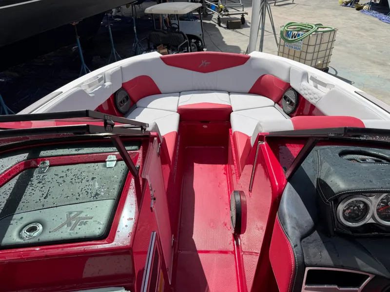 Slide: The Image of Mastercraft X24 2023 - 3