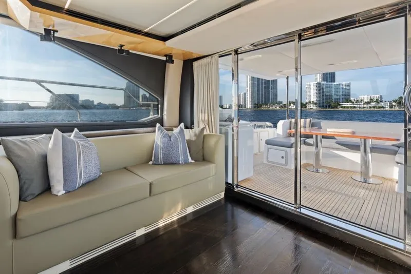 Slide: The Image of Azimut 660 Flybridge 2017 - 25