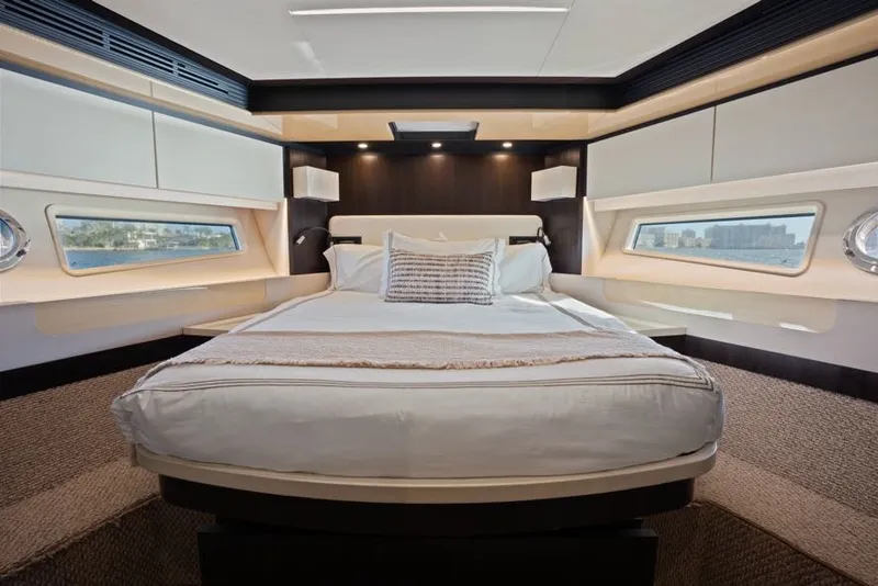 Slide: The Image of Azimut 660 Flybridge 2017 - 34