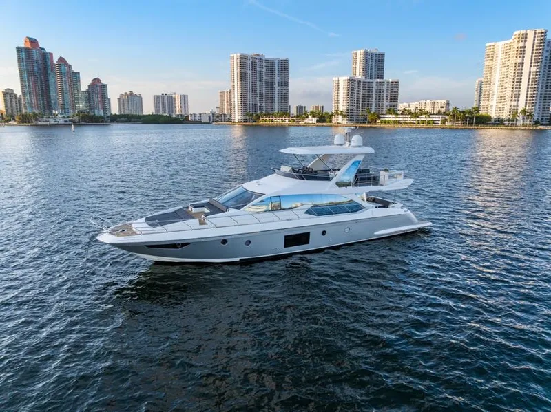 Slide: The Image of Azimut 660 Flybridge 2017 - 4