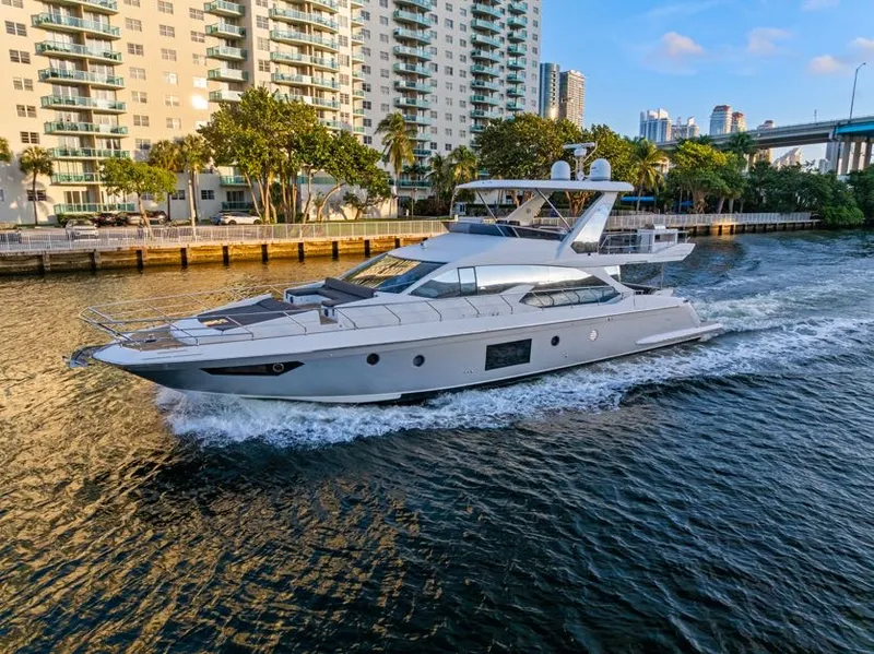 Slide: The Image of Azimut 660 Flybridge 2017 - 9